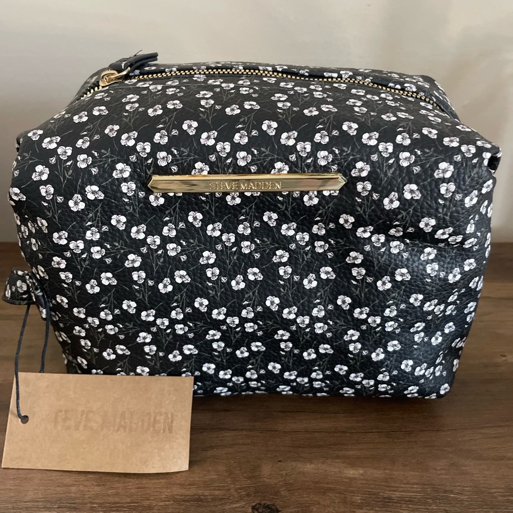 NWT Steve Madden Black and White Floral Cosmetic Bag